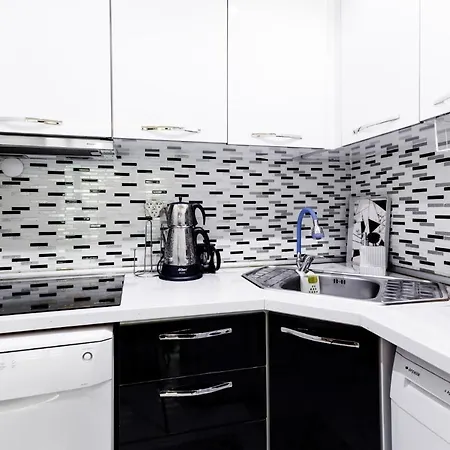 Convenient Flat 15 Min To Bagdat Avenue * Istanbul